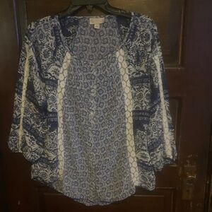 CB Casual Navy and Cream Blouse. Lightweight